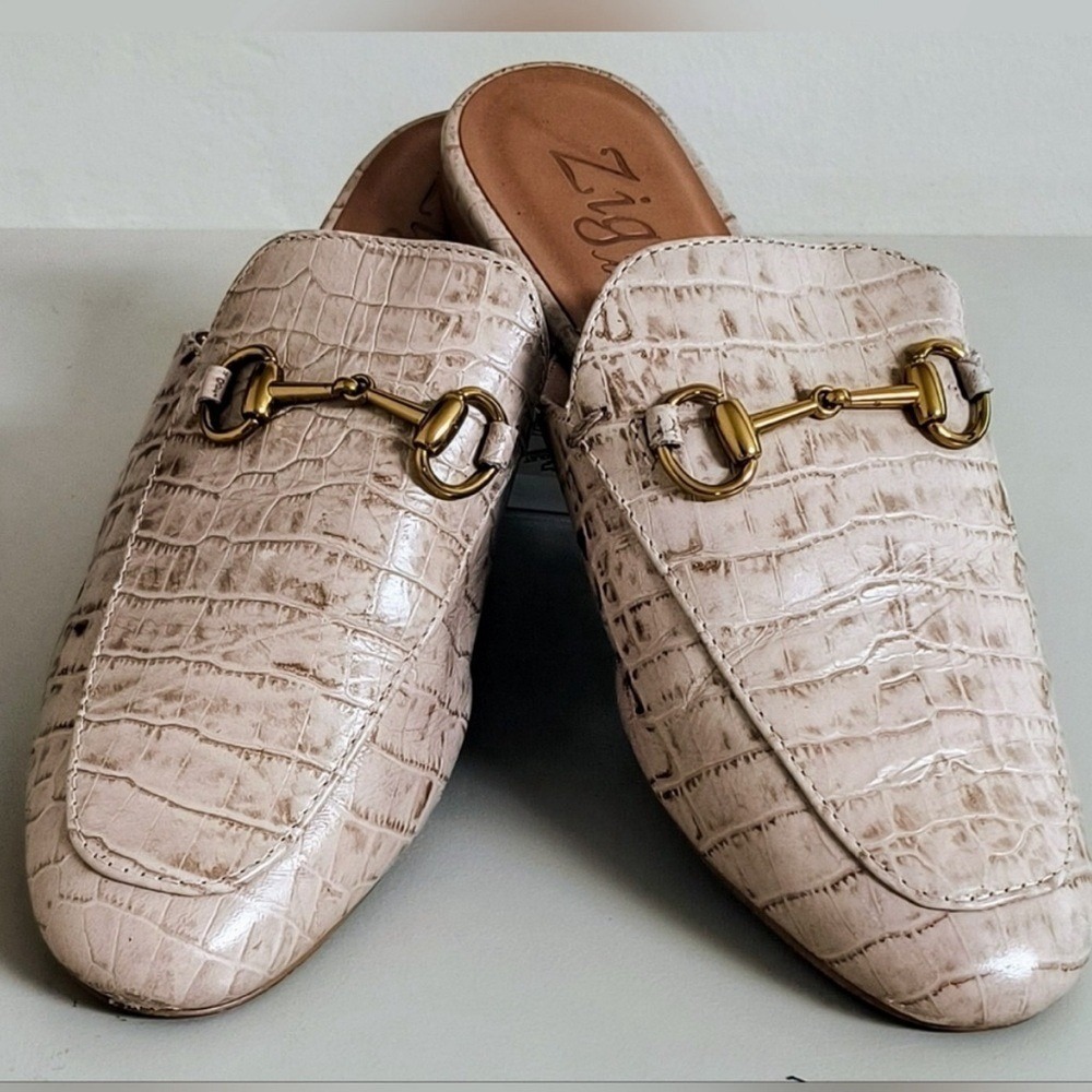 LEATHER ZIGI ARTISAN CROC MULES
